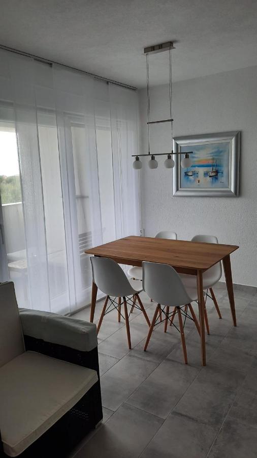 Aksa Residences Vir