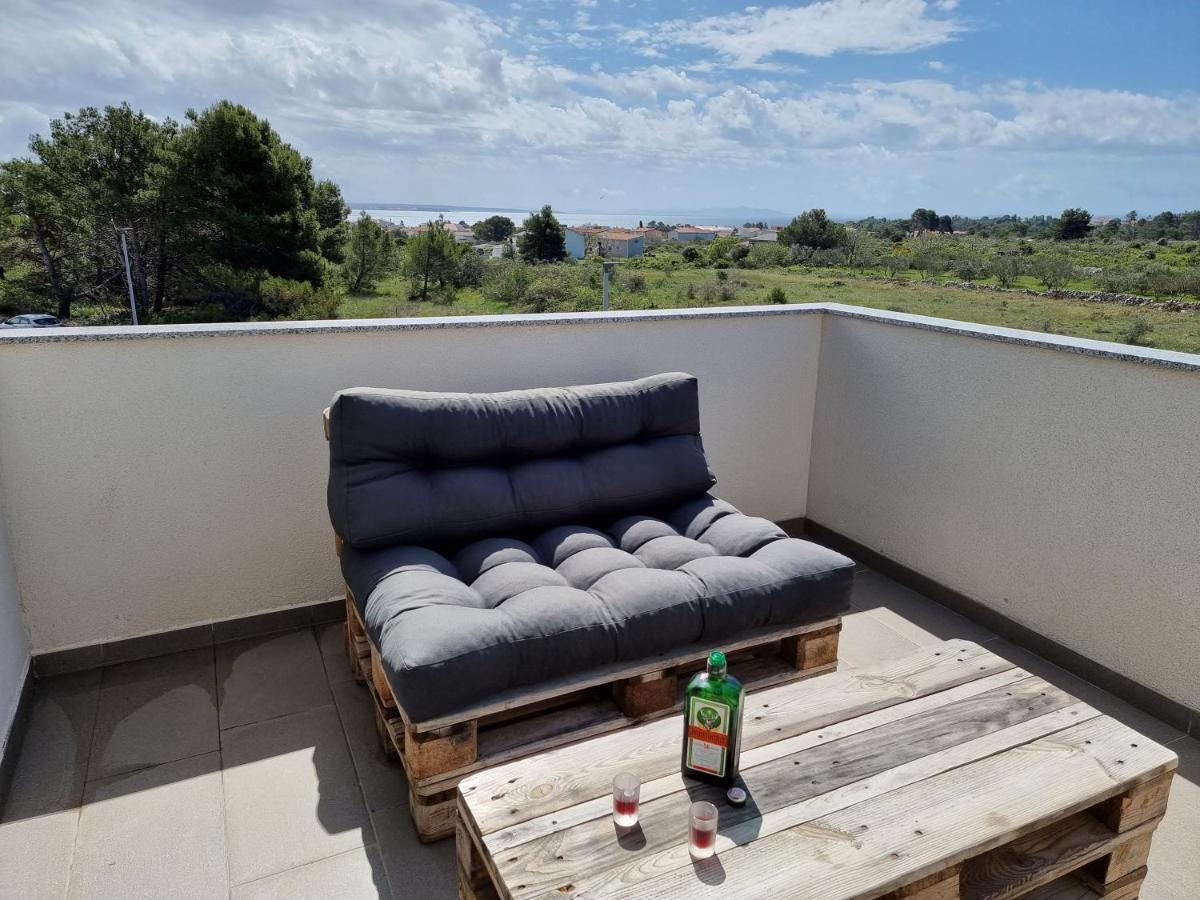 Aksa Residences Vir