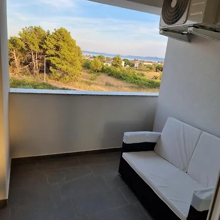 Aksa Residences Vir Zewnętrze zdjęcie