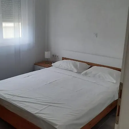 Aksa Residences Vir Zewnętrze zdjęcie