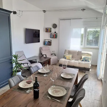 Aksa Residences Vir Zewnętrze zdjęcie