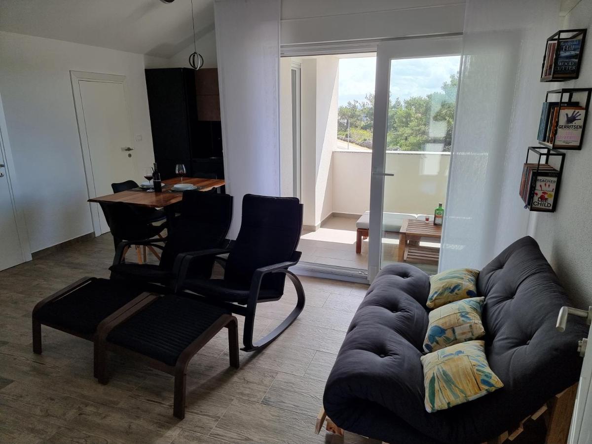 Apartament Aksa Residences Vir